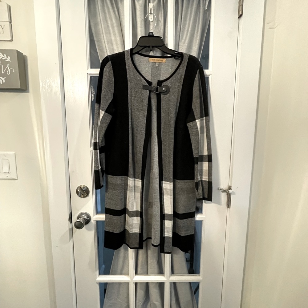Woman’s Sweater light coat